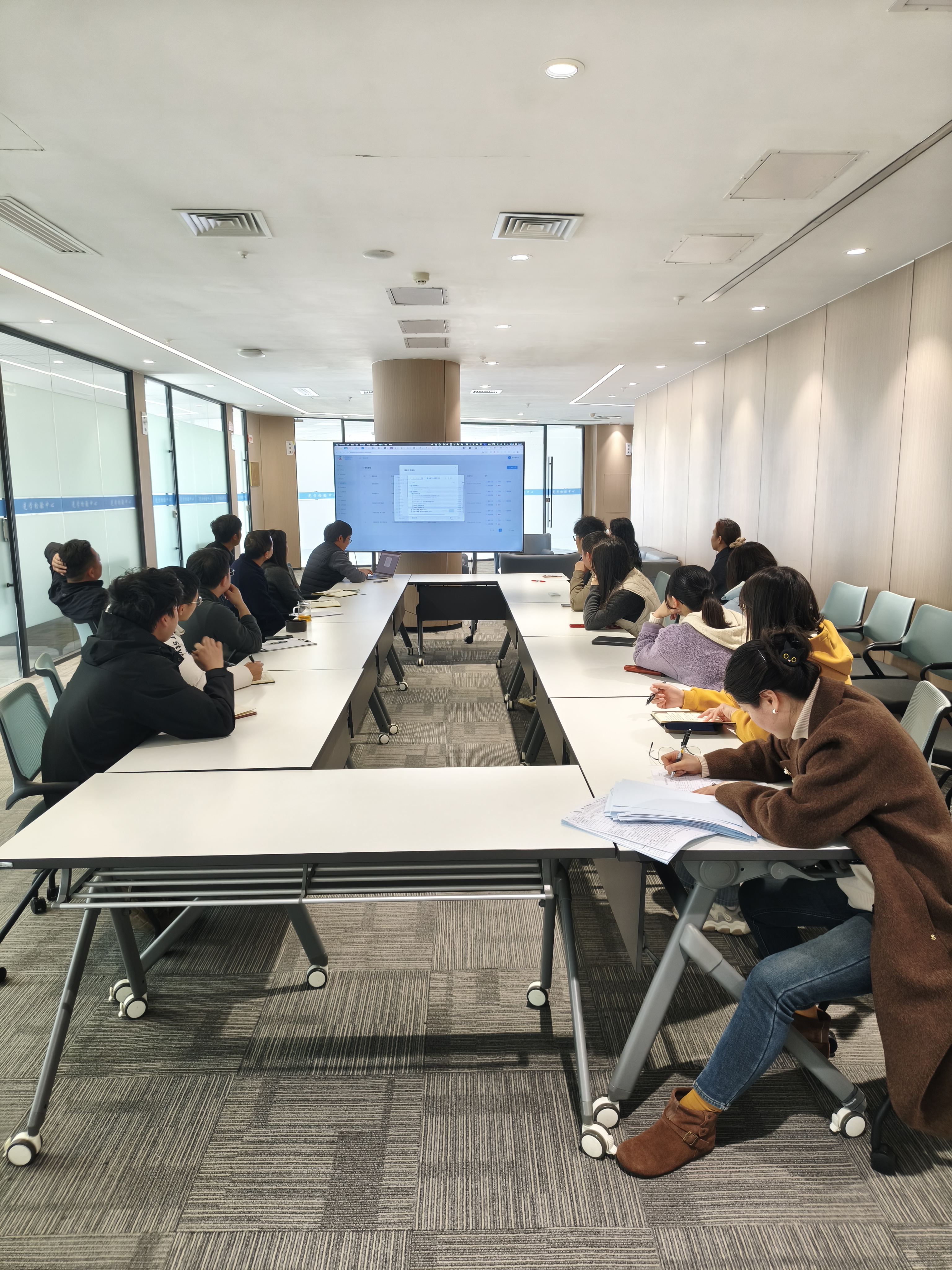 浙江工业大学副教授雷昌毅来访交流高效产业服务平台建设